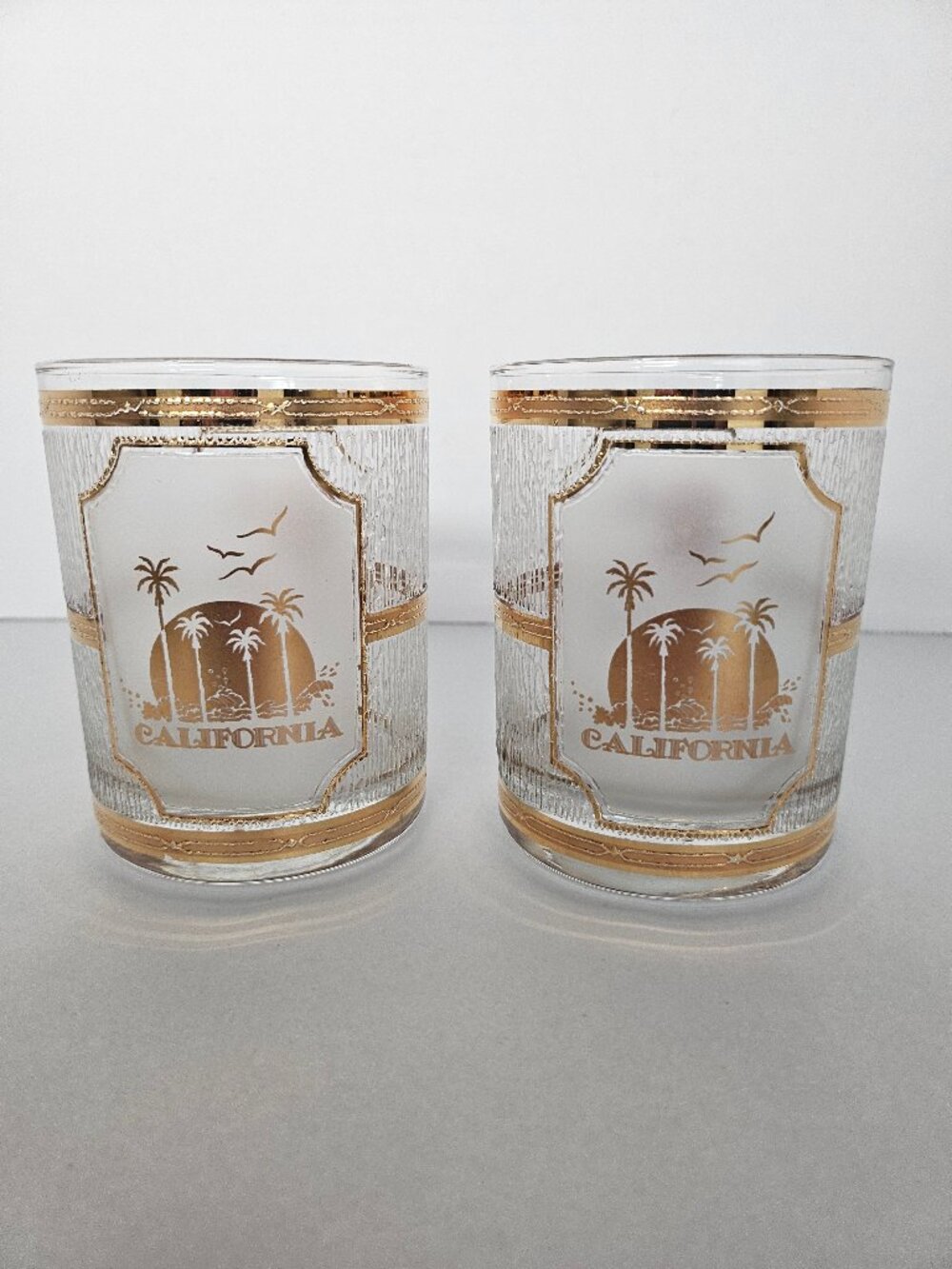 Culver MCM California Souvenir Rocks Glasses 22 K Gold Sunset Palm Tree Set of 2